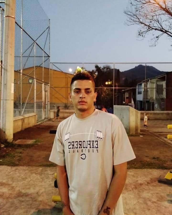 Chico busca chica en Zaragoza: 