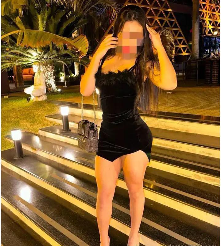 Chica busca chico en Ibiza: 