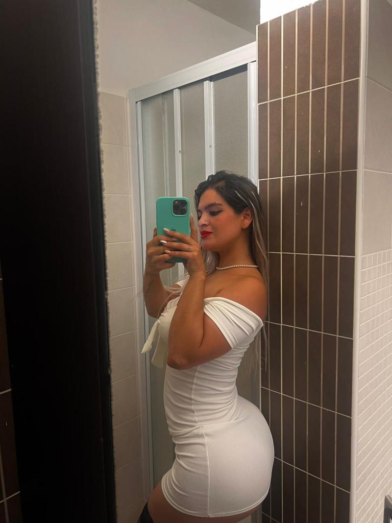 Chica busca chico en Barcelona: 