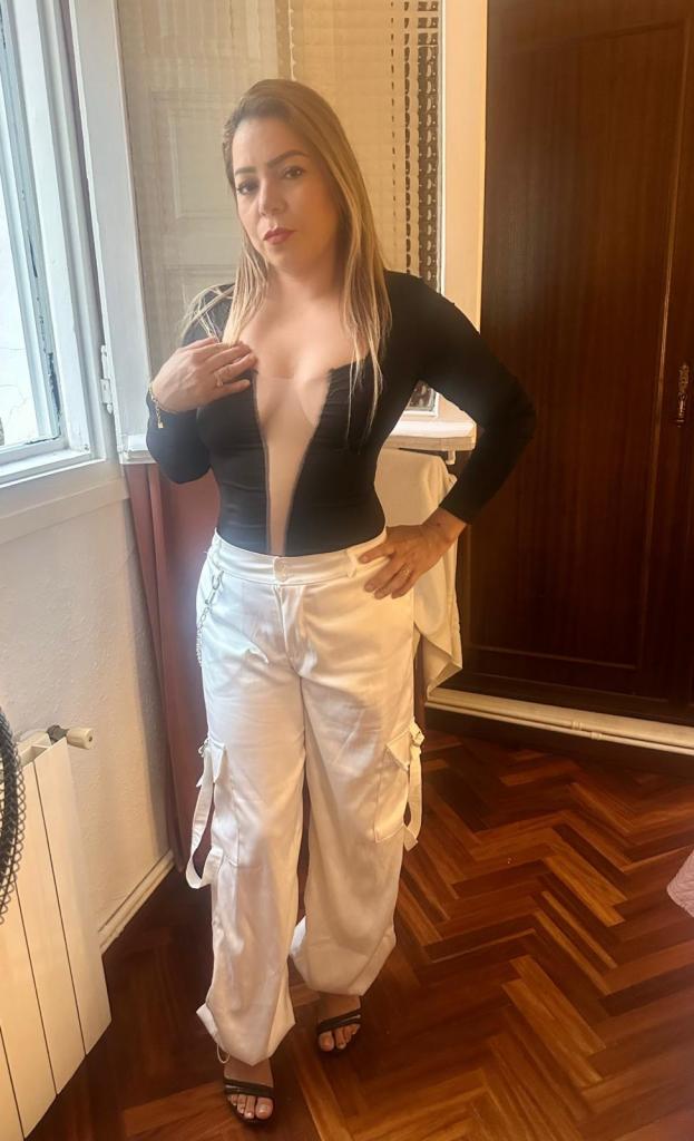 663522175: Chica busca chico en Zaragoza