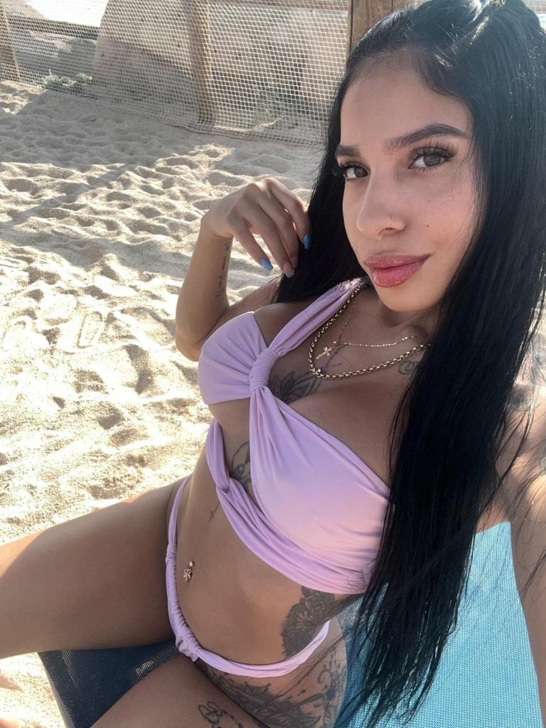 Chica busca chico en Cádiz: 