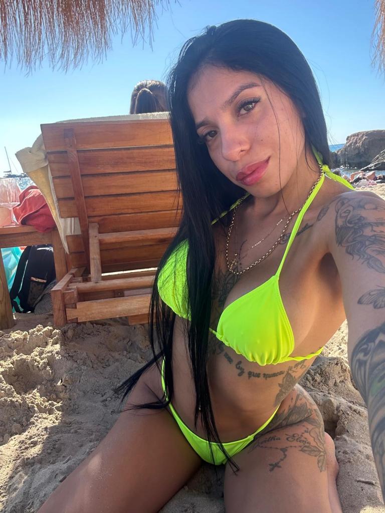 Chica busca chico en Cádiz: 