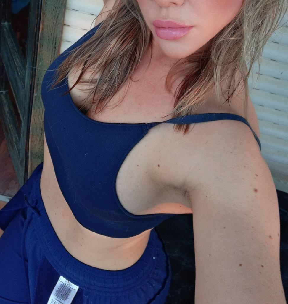 Chica busca chico en Almería: 