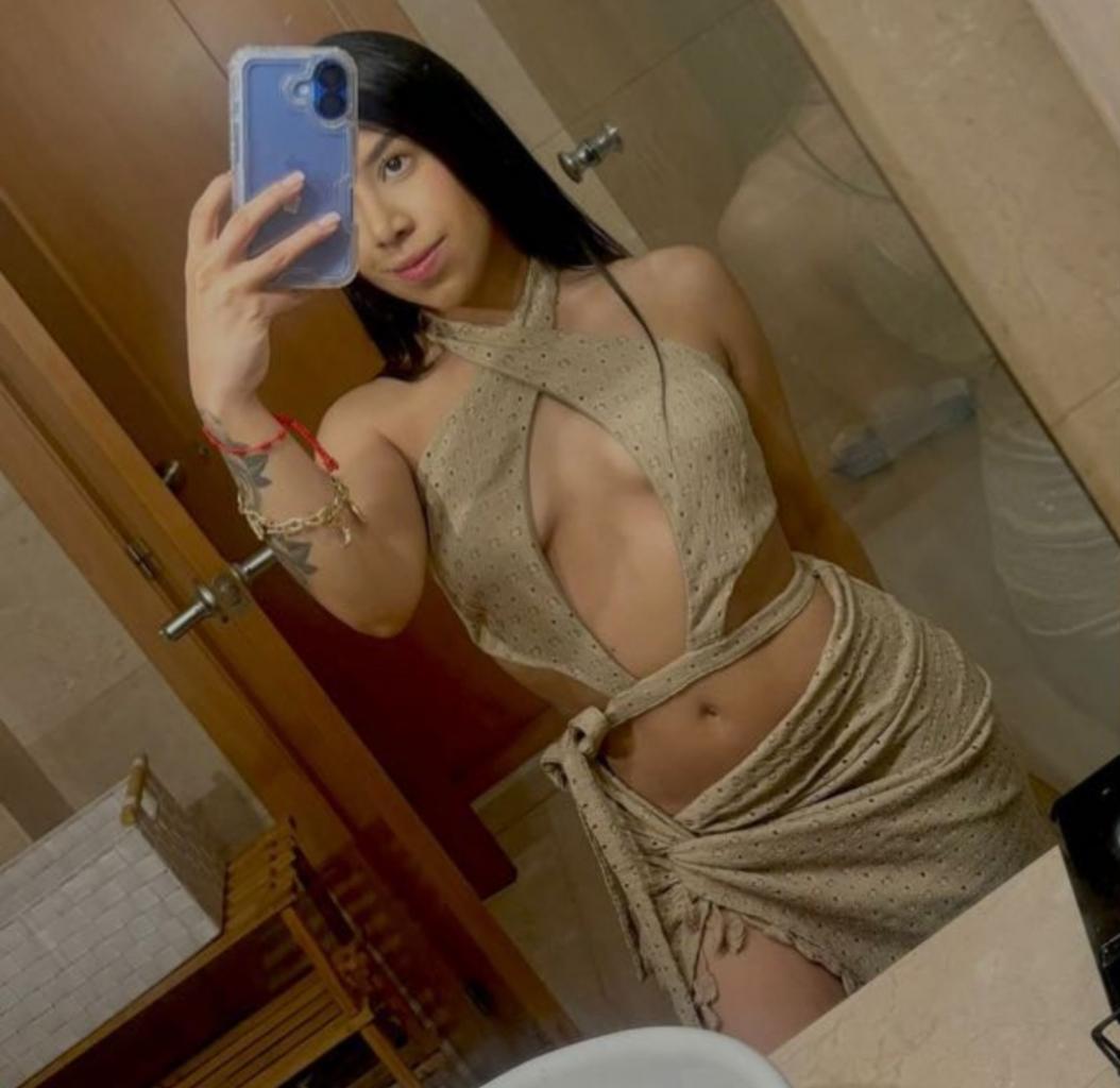 678574839: Chica busca chico en Asturias