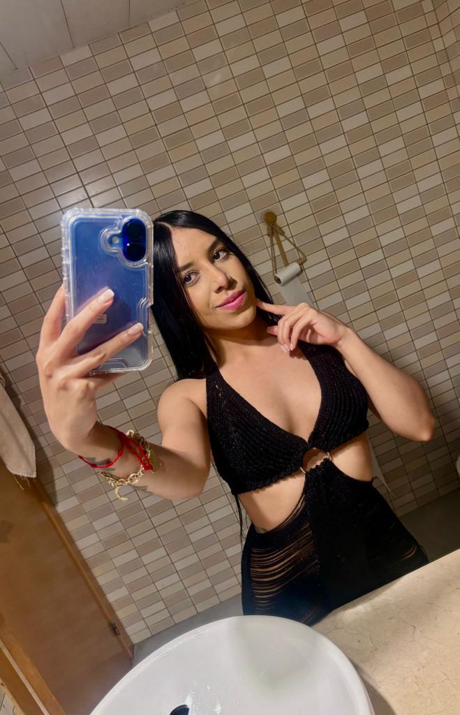 678574839: Chica busca chico en Asturias