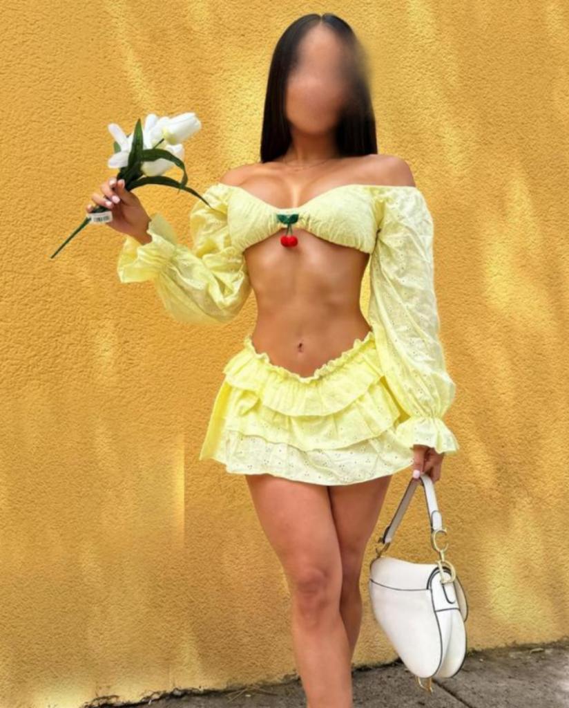 Chica busca chico en Huelva: 