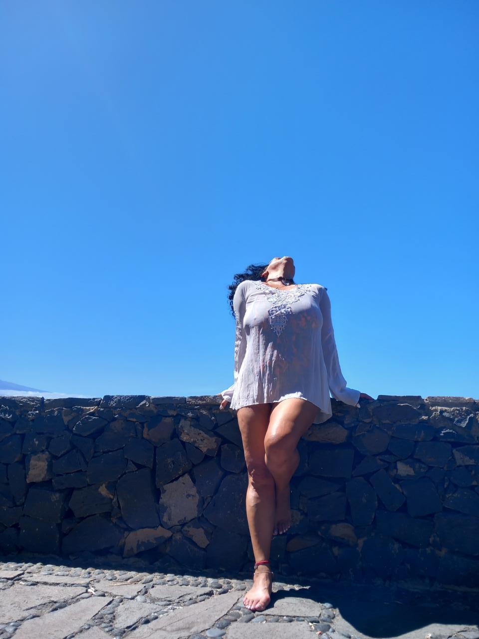 Chica busca chico en Tenerife: 