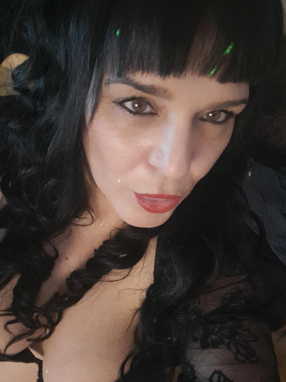 Chica busca chico en Jaén: 