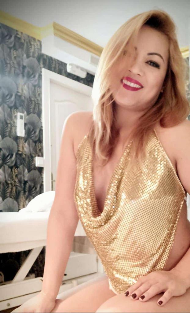 Chica busca chico en Málaga: Chica busca chico
