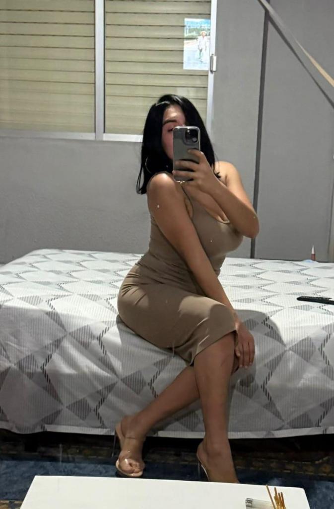 Chica busca chico en Granada: 