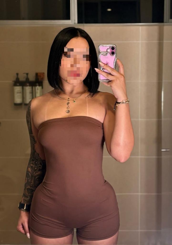 Chica busca chico en Cádiz: 