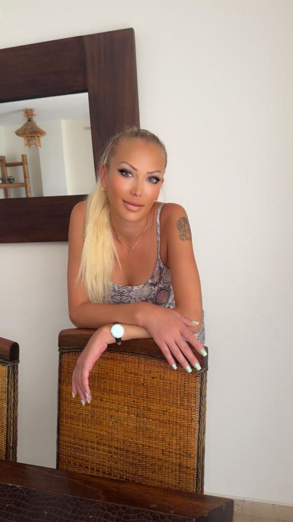 Chica busca chico en Alicante: 