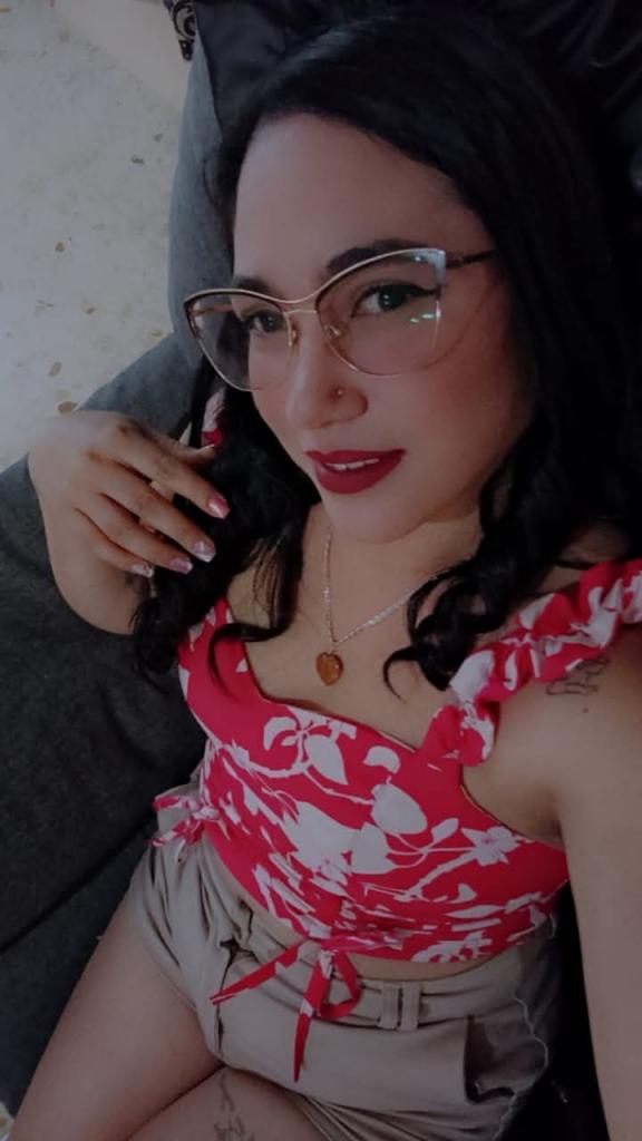 Chica busca chico en Almería: 