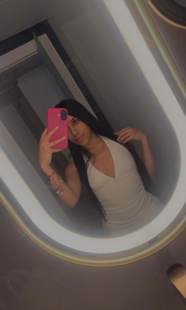 678574839: Chica busca chico en Asturias