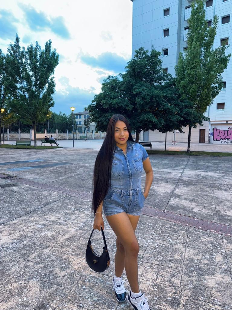 Chica busca chico en Murcia: 