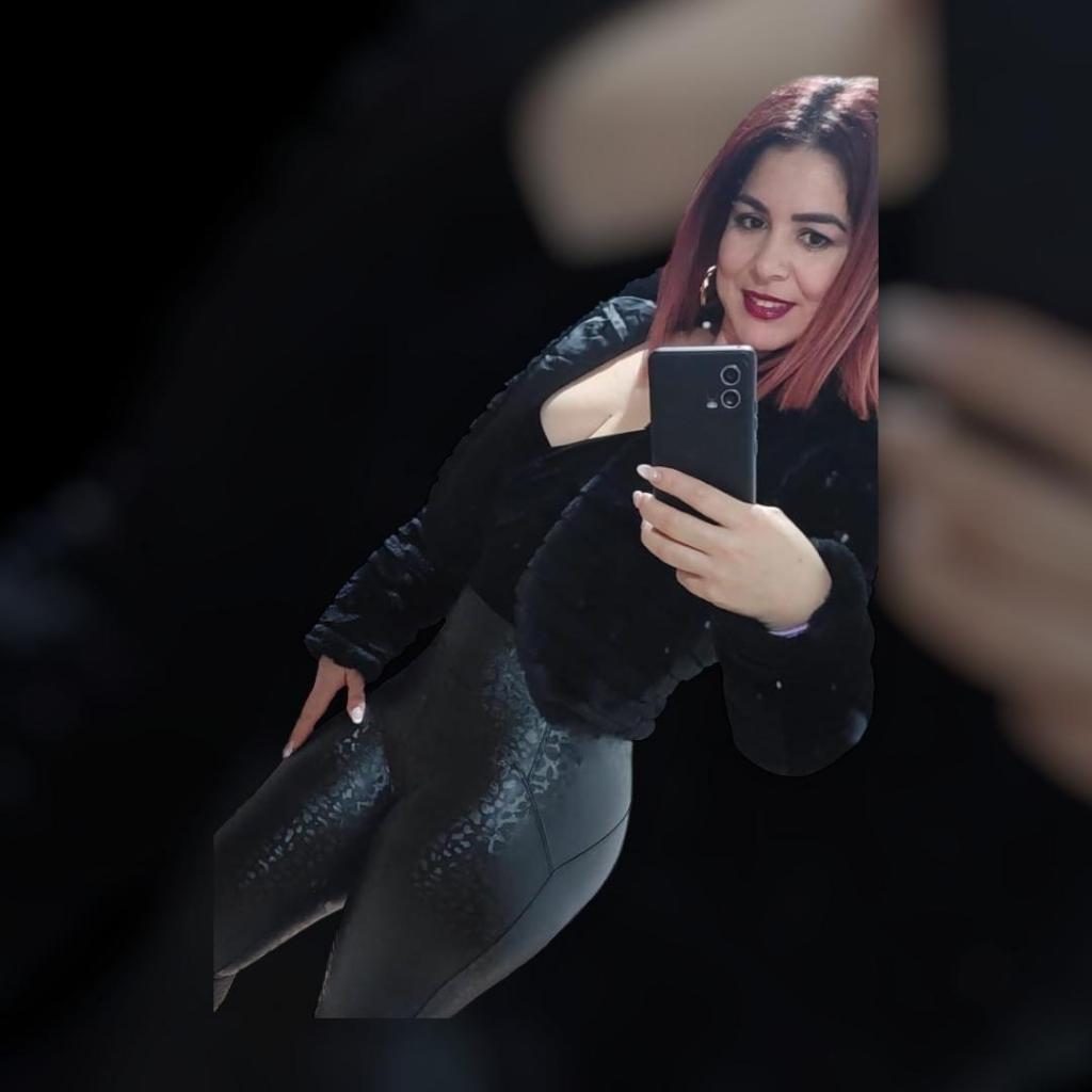 Chica busca chico en Almería: 