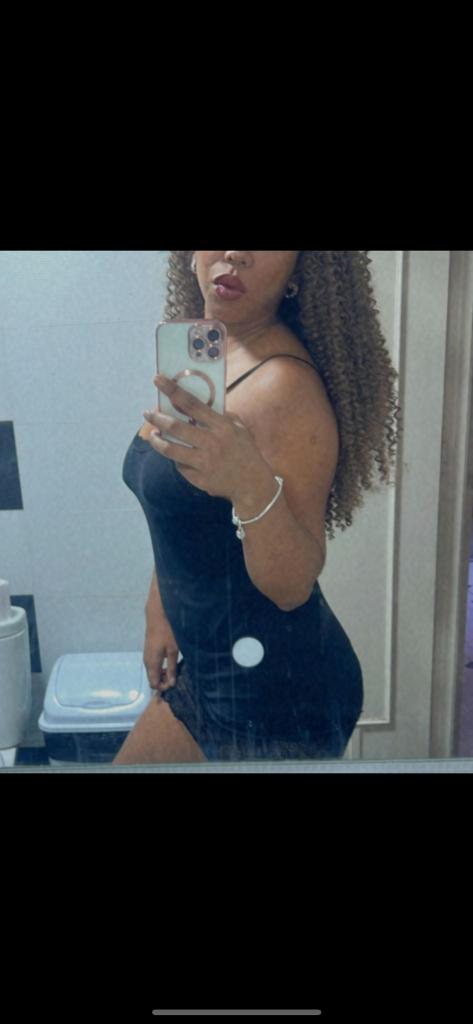 Chica busca chico en Almería: 