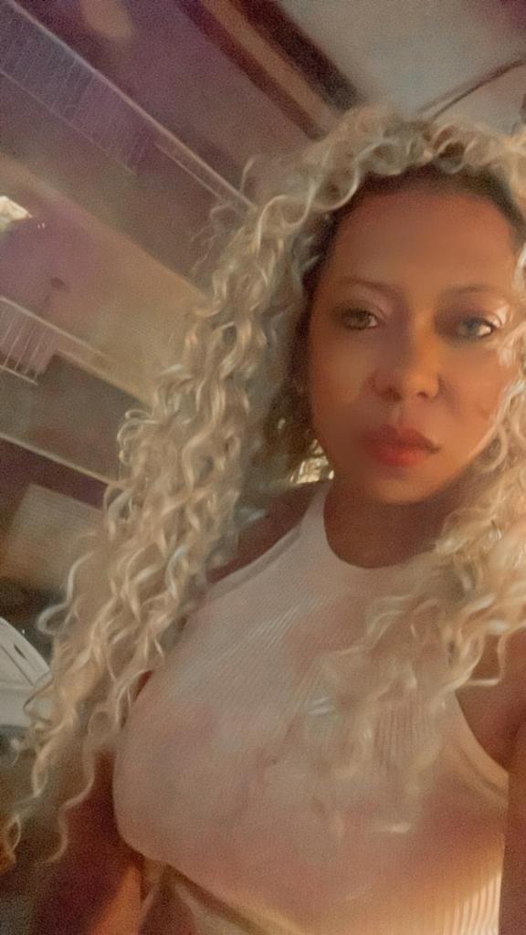 Chica busca chico en Almería: 
