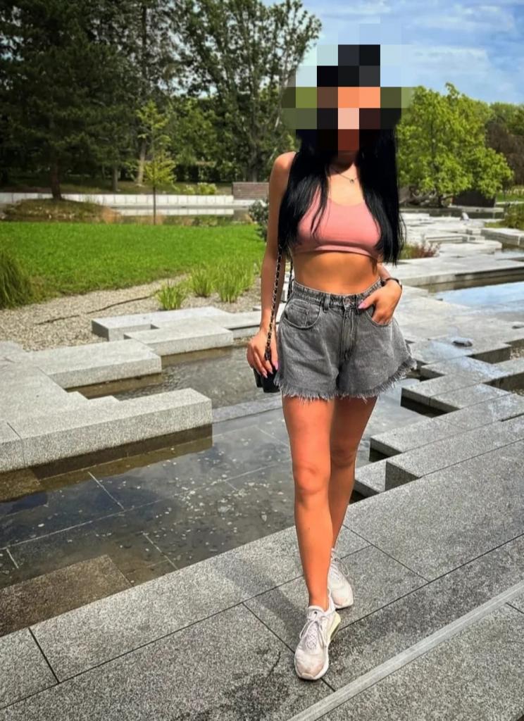 Chica busca chico en Sevilla: 