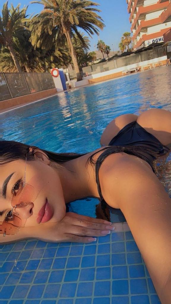 Chica busca chico en Tenerife: 