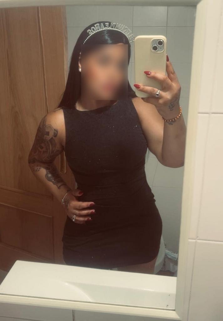 Chica busca chico en Jaén: 