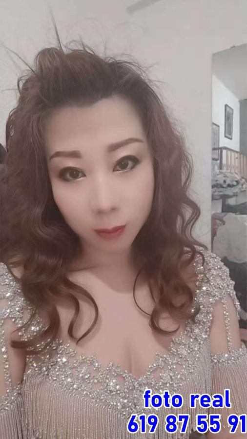 Chica busca chico en La Coruña: Chica busca chico