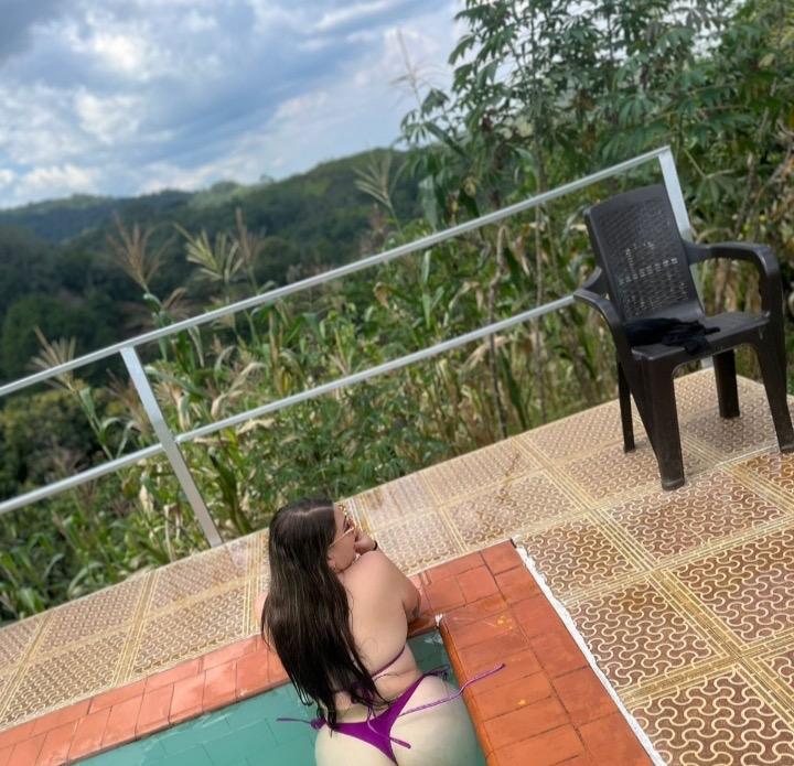 Chica busca chico en Tenerife: 