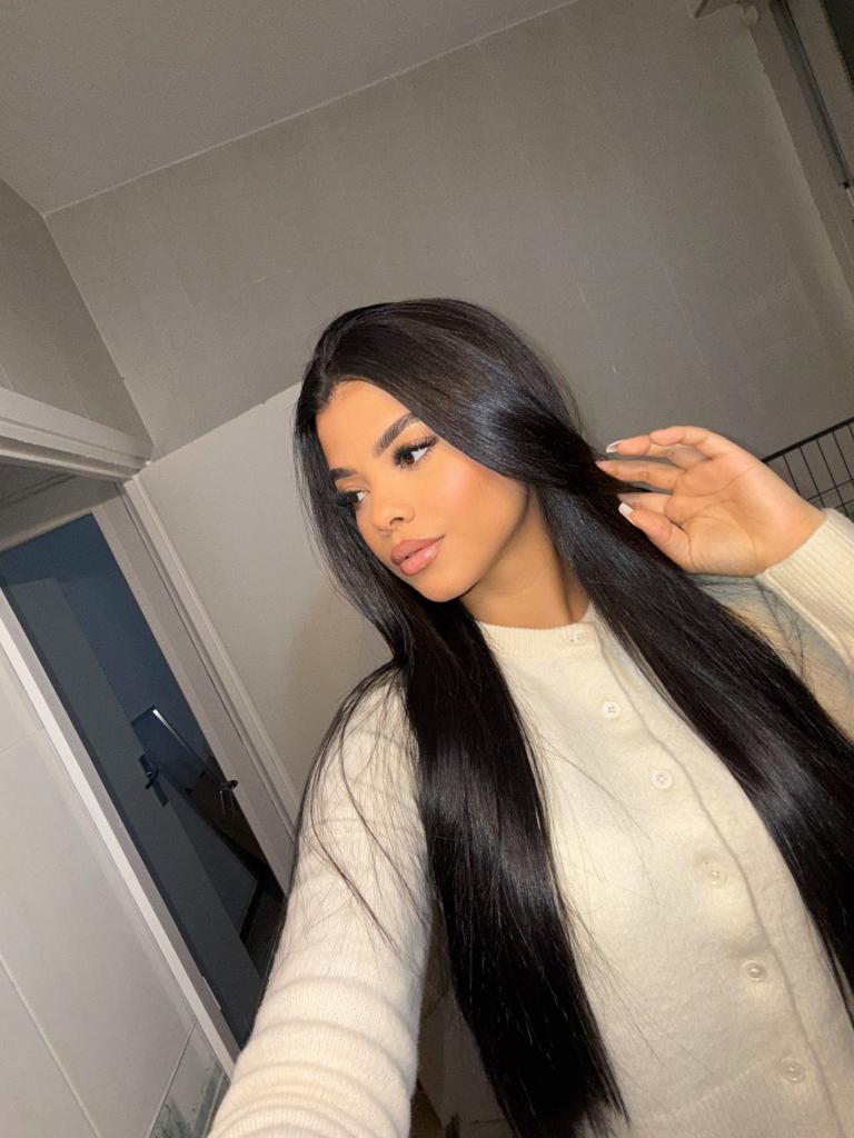Chica busca chico en Granada: 