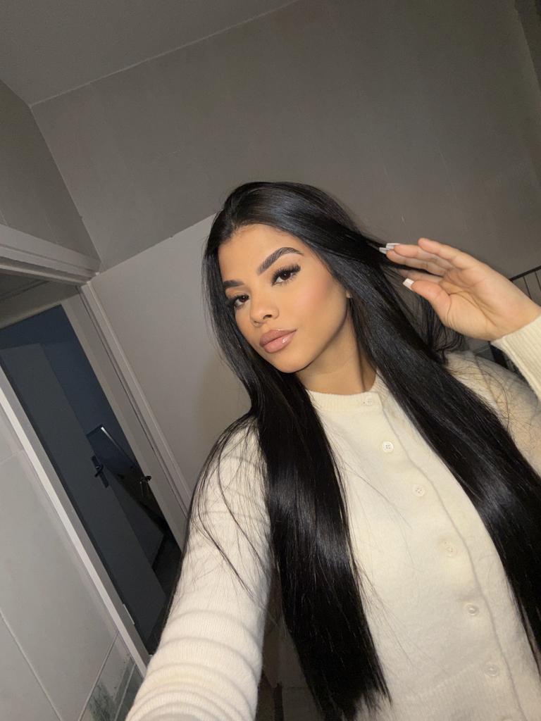 Chica busca chico en Granada: Chica busca chico