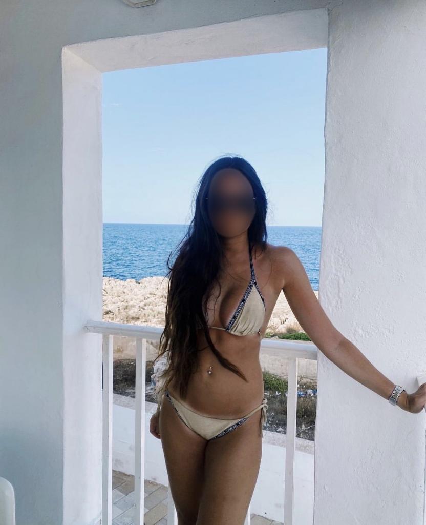Chica busca chico en Murcia: Chica busca chico