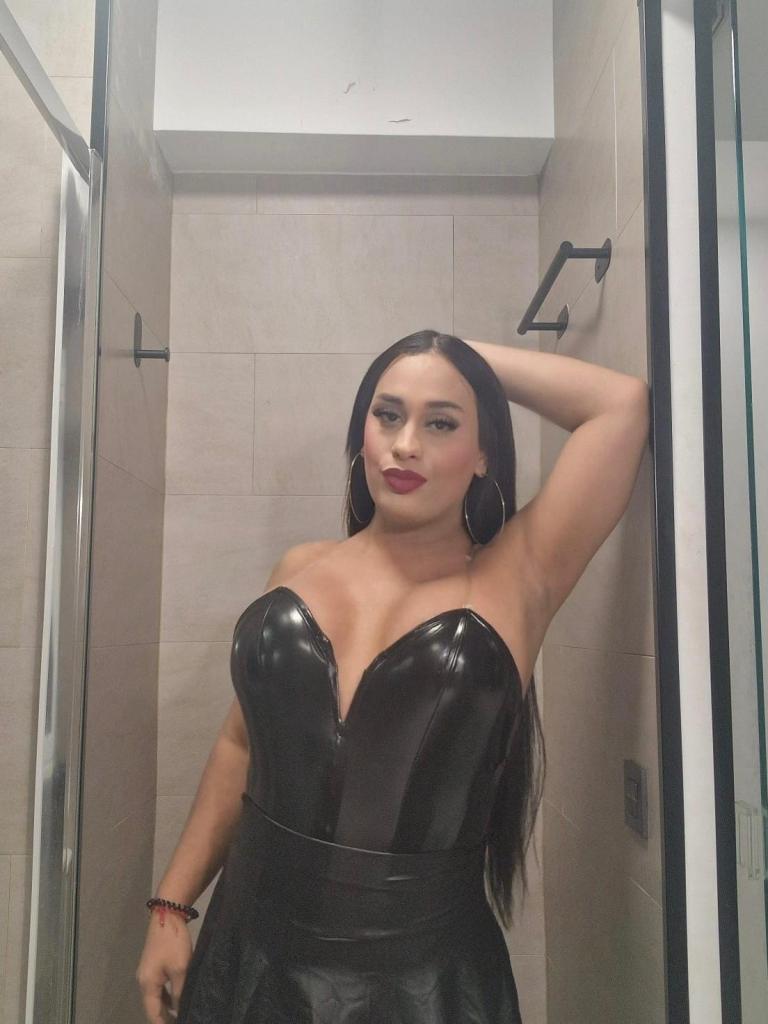 Travesti en Almería: Transexuales y Travestis