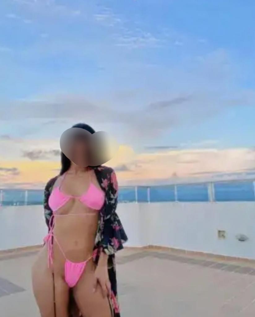 Chica busca chico en Tenerife: 