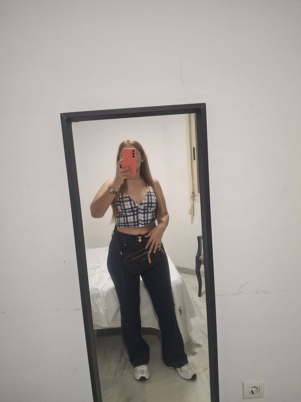 Chica busca chico en Cádiz: 
