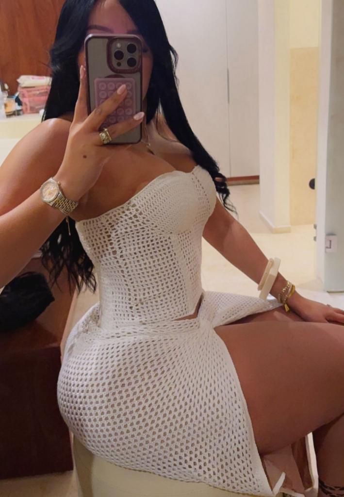Chica busca chico en Almería: 