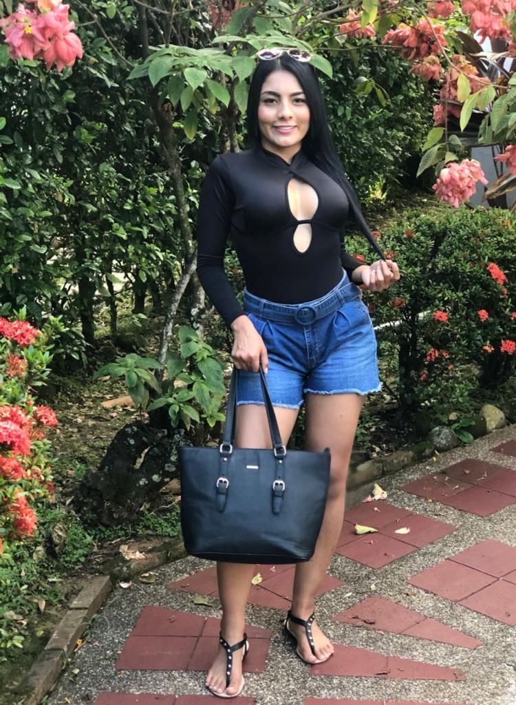 Chica busca chico en La Rioja: 
