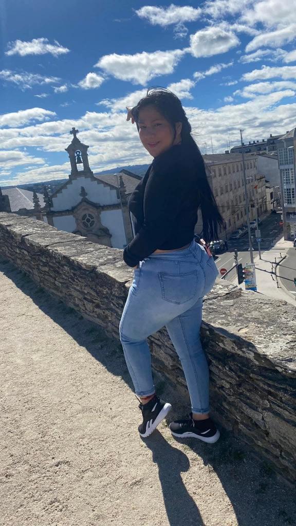 Chica busca chico en Teruel: 