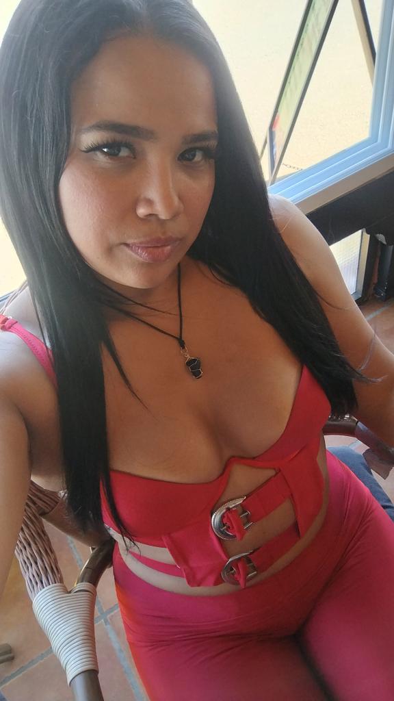 Chica busca chico en Almería: 