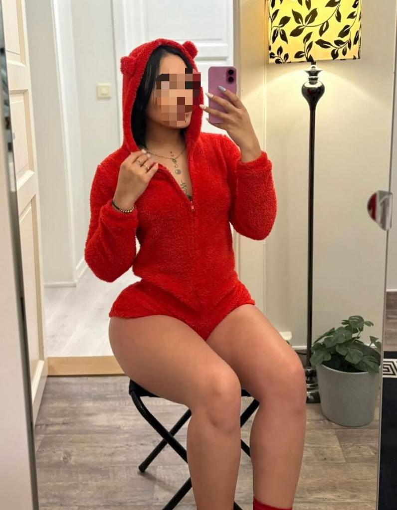 Chica busca chico en Cádiz: 