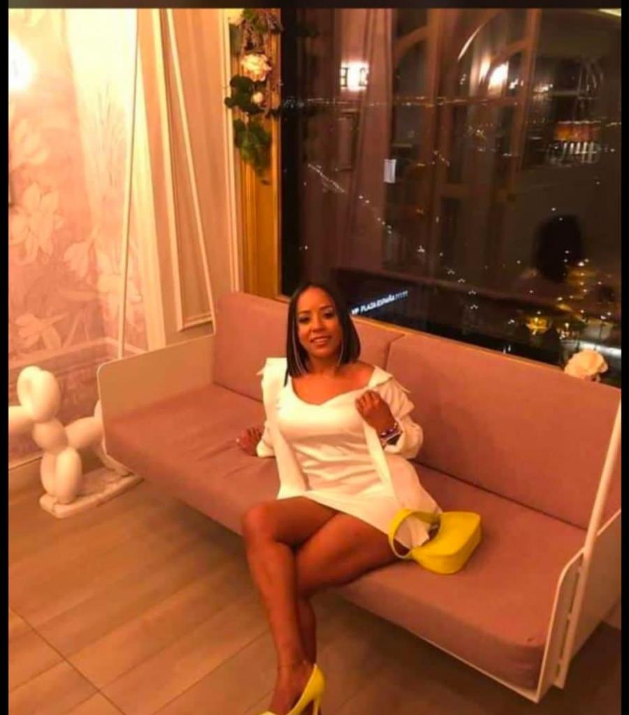 613835124: Chica busca chico en Huelva