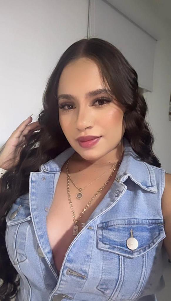 Chica busca chico en Valencia: Chica busca chico
