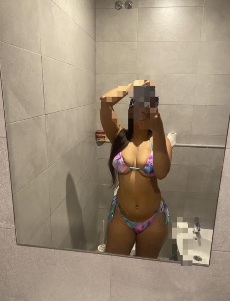 Chica busca chico en Granada: 