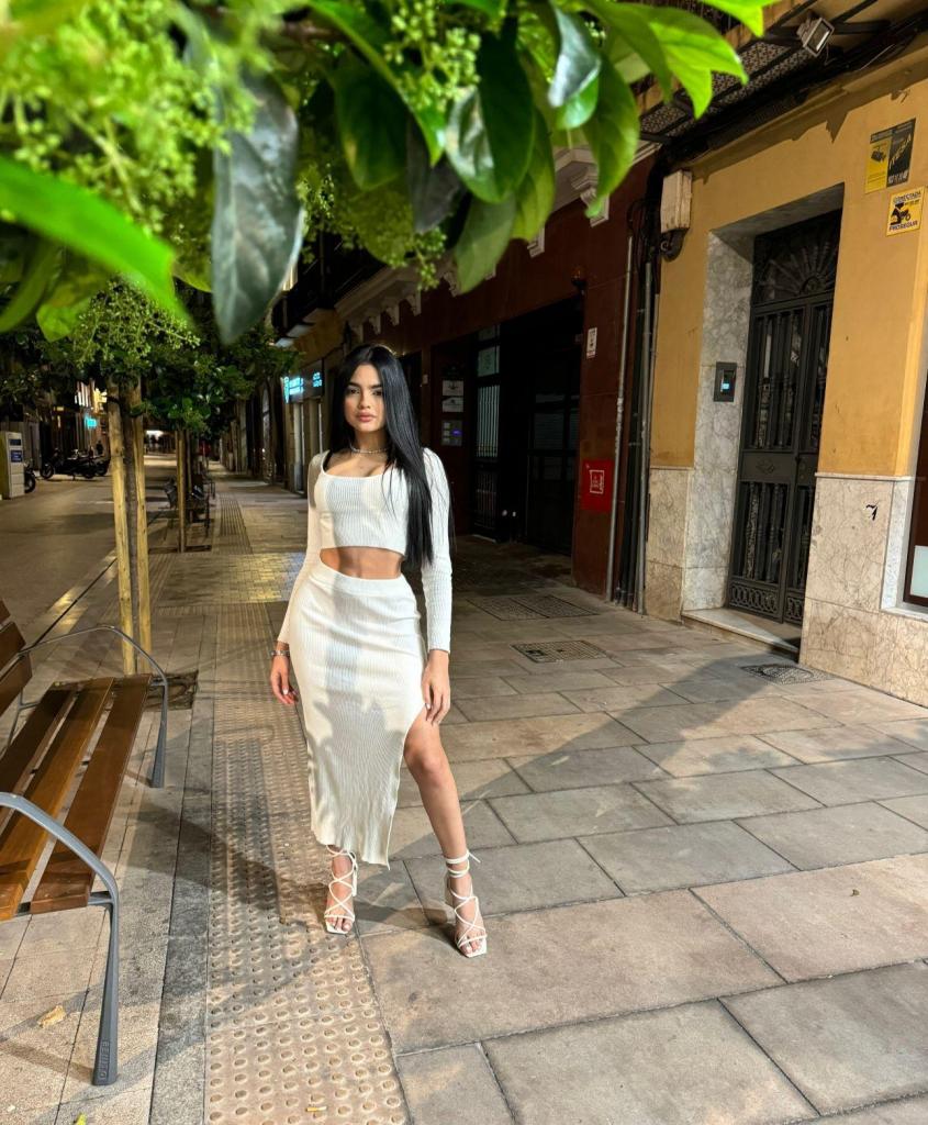 Chica busca chico en Murcia: 