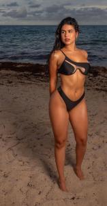 613368650: Chica busca chico en Cantabria