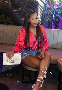 722396149: Chica busca chico en Barcelona