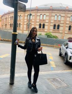 624994034: Chica busca chico en Sevilla