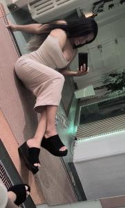 613284042: Chica busca chico en Orense