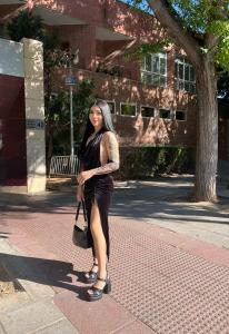 613285442: Chica busca chico en La Coruña