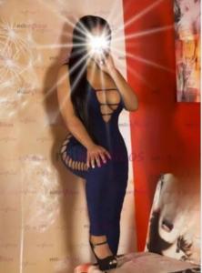 631229753: Chica busca chico en Madrid