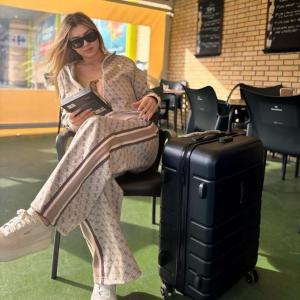 666314324: Chica busca chico en Ibiza