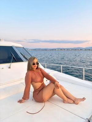 613889206: Chica busca chico en Cádiz